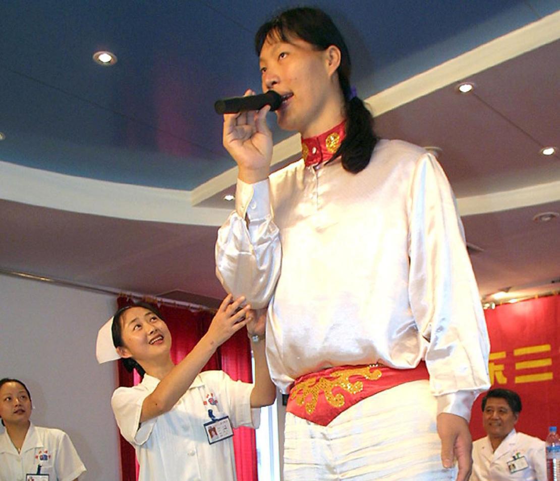 寰球最高的10个女伟人, 第别名在中国