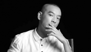 ​麦浚龙三部曲故事内容，麦浚龙最好听的十首歌