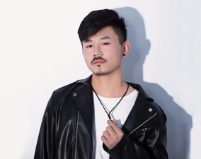 ​大欢最好听的三首歌，大欢《多年以后》歌词意思