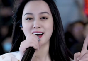 ​唐艺最火超好听的十首歌是什么，唐艺直播一天能挣多少钱