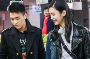 ​奚梦瑶何猷君同框上节目，与女儿打视频变夹子音，夫妻太恩爱