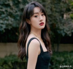 ​袁冰妍账号被封事业凉凉，昔日 CP 成毅直播，两人现状大不同