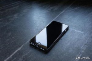 ​手机开不了机是怎么回事,怎么解决？手机开不了机怎么办一直黑屏