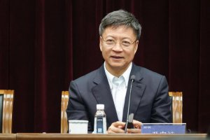 ​股价涨 3 倍，孙宏斌又活过来了