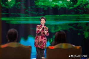 ​刘三姐简介(黄婉秋演了“刘三姐”，便一生都是“刘三姐”)