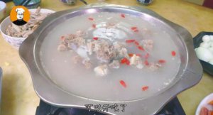 ​羊蝎子火锅做法  羊蝎子火锅是哪里的特色菜