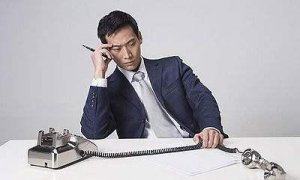 ​一个男人如果不主动联系你了,这表示什么(当男人不再主动联系你了说明什么)
