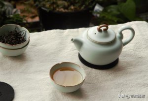 ​东道汝窑为什么贵（终于知道汝窑茶具为何这么贵了）