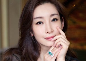 ​秦海璐结过几次婚多大岁数 几段感情经历揭秘