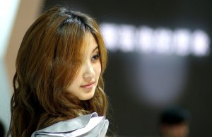 ​小说：妻子放学，哑巴赘婿来接，没想到却妻子破口大骂：哑巴