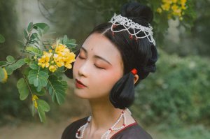 ​小说：他醒来后，发现妹妹在自己身边睡觉，他舒了一口气
