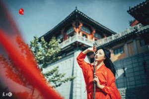 ​小说：她未婚生子，被赶出家门五年，却依然没有找到孩子的生父