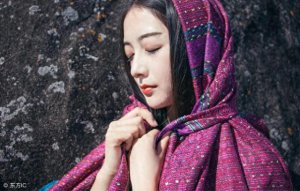 ​小说：他喊她小野猫，要她做自己的女朋友，陪他玩一段时间