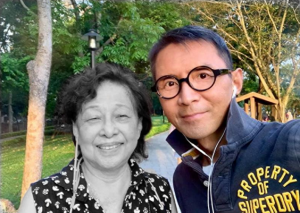 ​香港小虎队男星悲痛报丧！83岁癌母不幸病逝，遗憾未能见最后一面