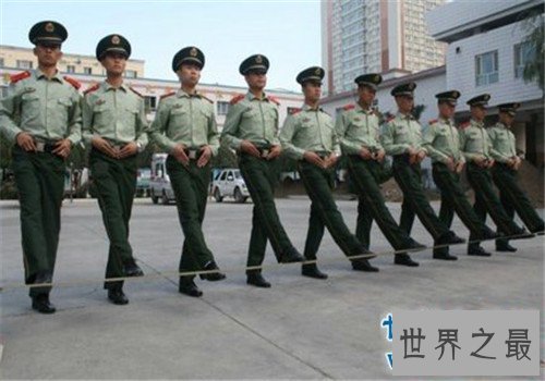 中国军队十大“酷刑”排行榜，他们果然都是硬汉