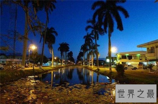 世界上人口密度最小的国家，格陵兰岛每平方公里不到1人