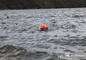 ​详解公开水域的技术要点，呼吸，划水，方向和心理