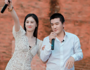 黄圣依老公是谁，揭秘黄圣依与杨子背后的故事(私生活混乱)